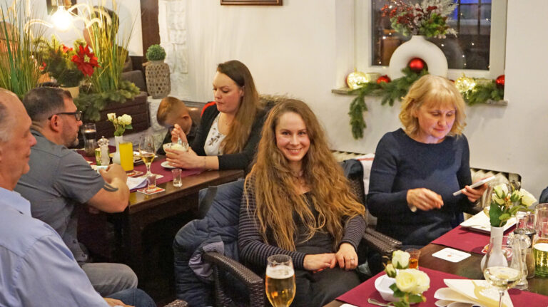 Weihnachtsturnier und Weihnachtsfeier 2025 – Foto 15