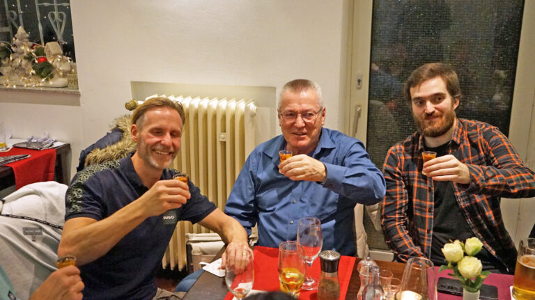 Weihnachtsturnier und Weihnachtsfeier 2025 – Foto 17